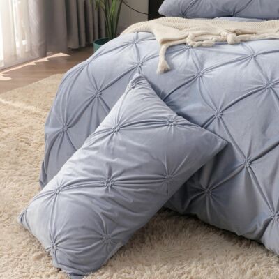 Lenjerie pat Dublu, Elastic, Catifea Soft, Imprimeu Brodat, Albastru Pal, J18001
