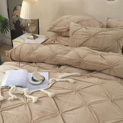 Lenjerie pat Dublu, Elastic, Catifea Soft, Imprimeu Brodat, Maro, J18002