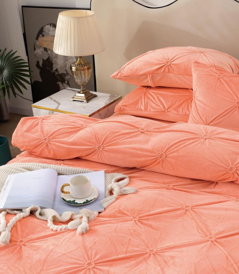 Lenjerie pat Dublu, Elastic, Catifea Soft, Imprimeu Brodat, Coral, J18018