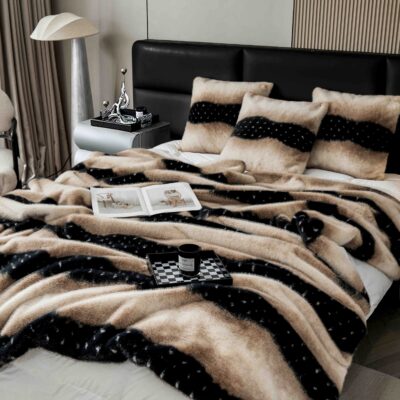 Set de Lux Din Blana Artificiala de Nurca, Cu Fermoar, Hipoalergenic, Patura + 2 Fete de Perna, Negru/Maro, J23332