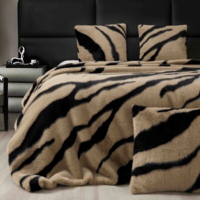 Set de Lux Din Blana Artificiala de Nurca, Cu Fermoar, Hipoalergenic, Patura + 2 Fete de Perna, Bej/Negru, J23335