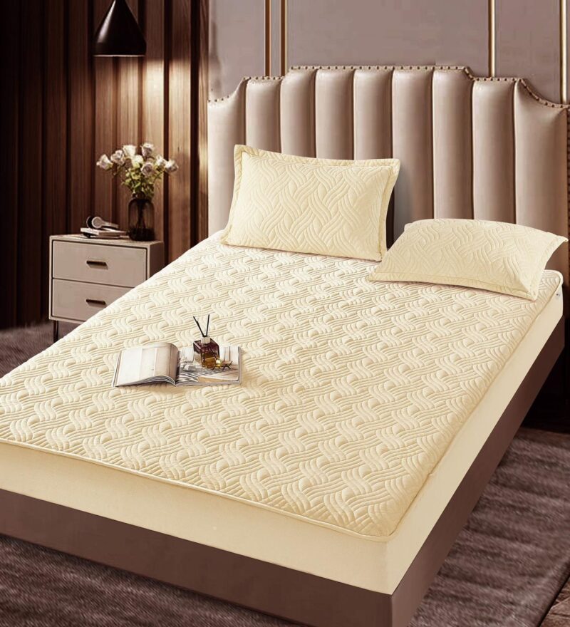 Husa Pat Matlasata cu Elastic, Topper, 180 x 200cm, Bej, J23501