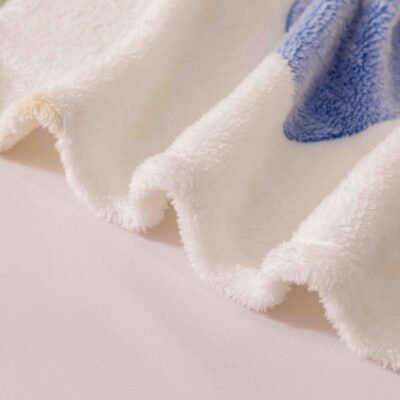 Patura Pufoasa Cocolino, Curcubeu Si Inimioare, Multicolor, 200x230, J244105